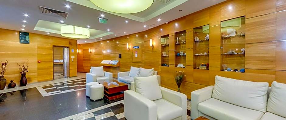 Briz Beach Apartments