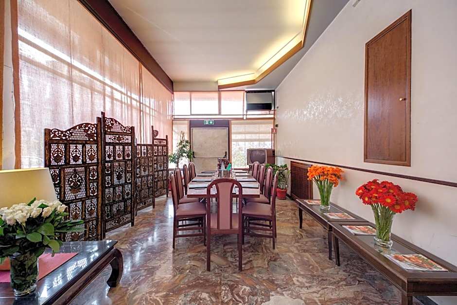 Hotel Pacific