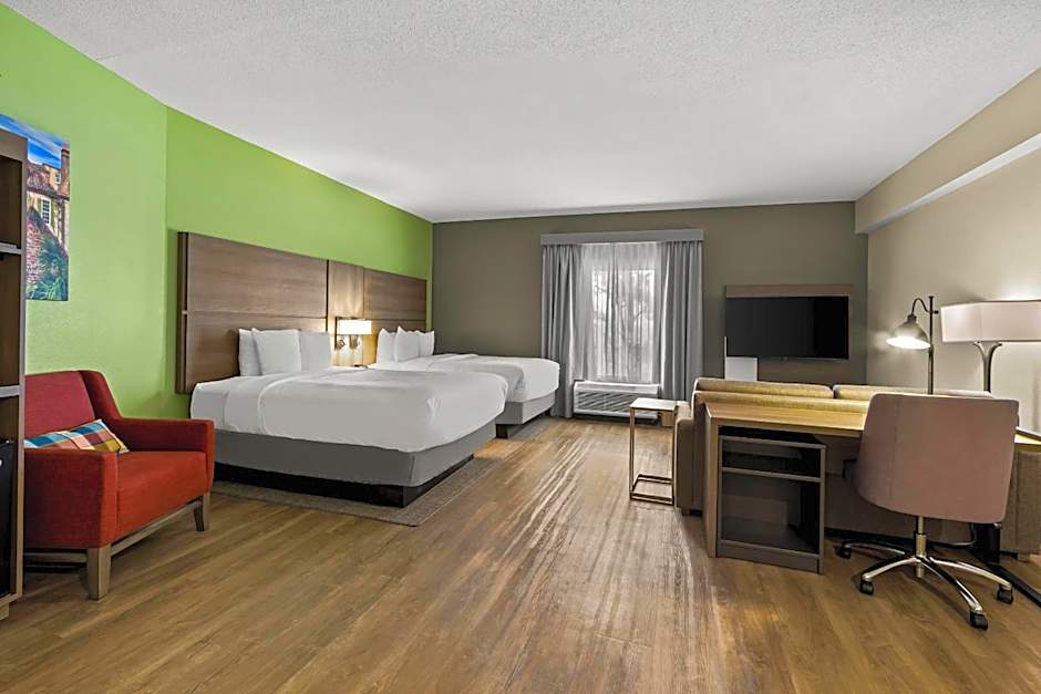 Comfort Suites Charleston West Ashley