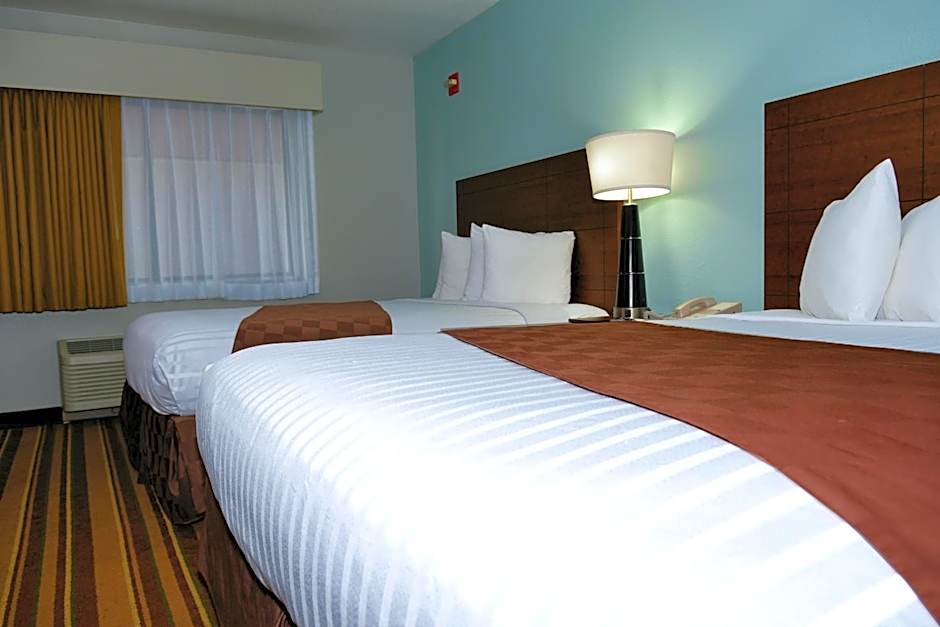 Rock Island Inn & Suites Marshalltown