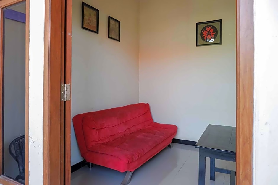 RedDoorz near RSUD Nganjuk