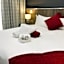 La Orchard Hotel