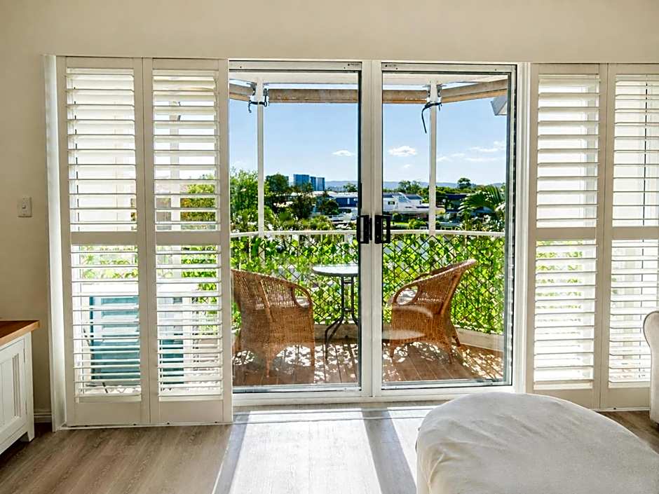 Pelican Cove Waterfront Apartments