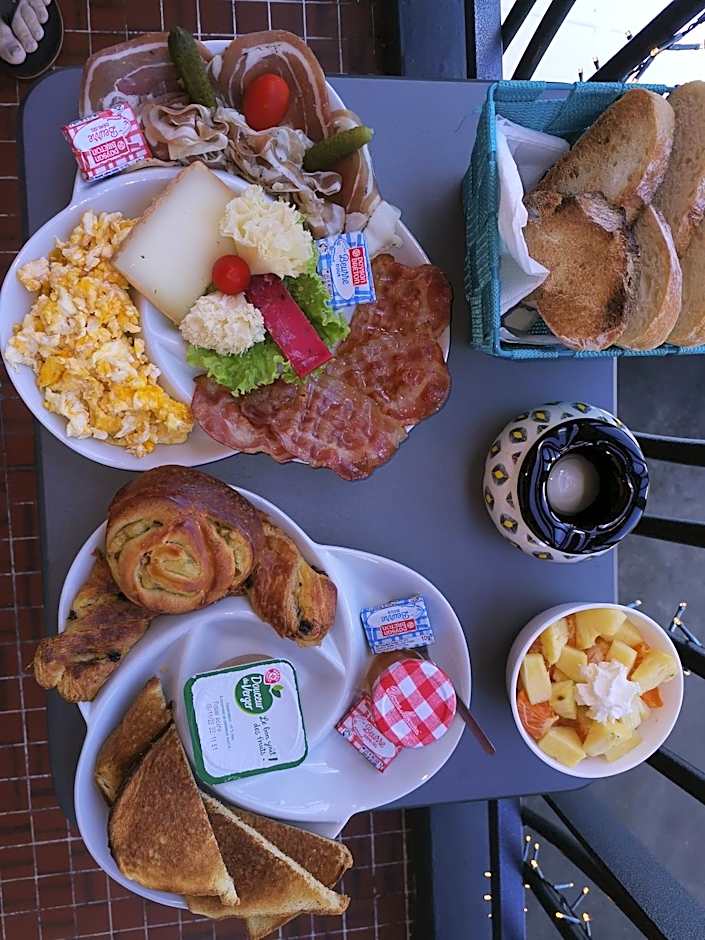 Hostal 170 Room 14 Service Appartement