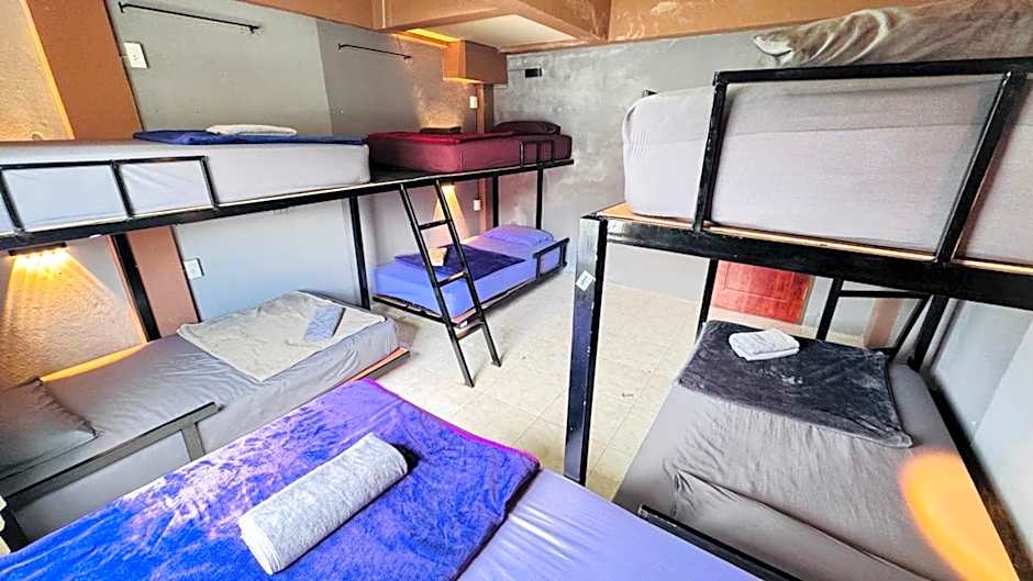 DC Hostel Haad Rin