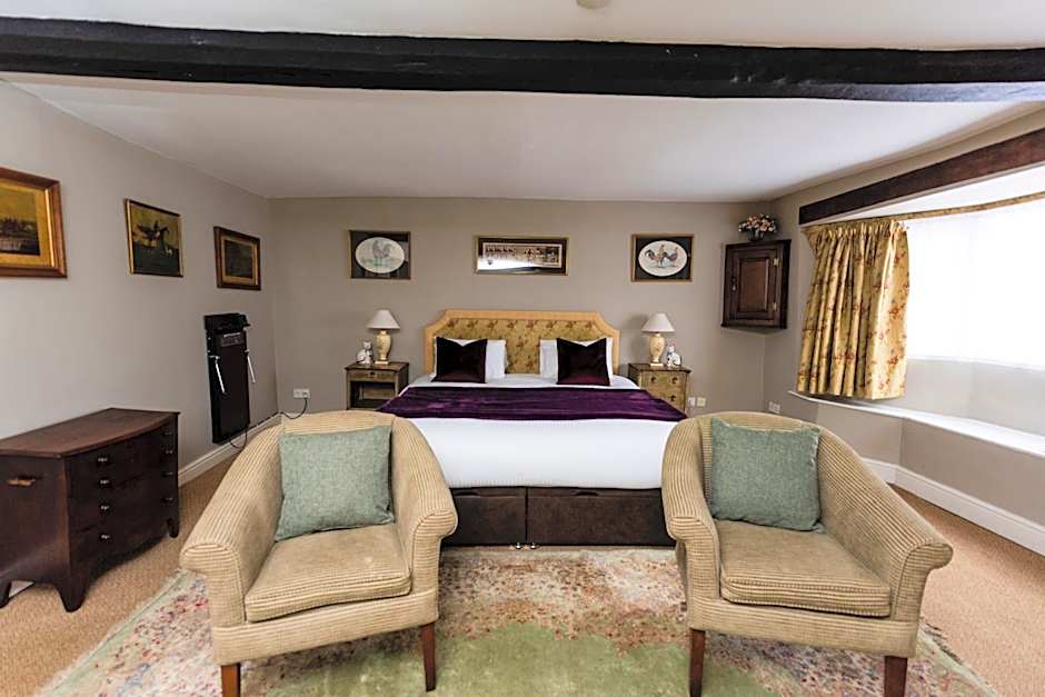 Brook Whipper-In Hotel