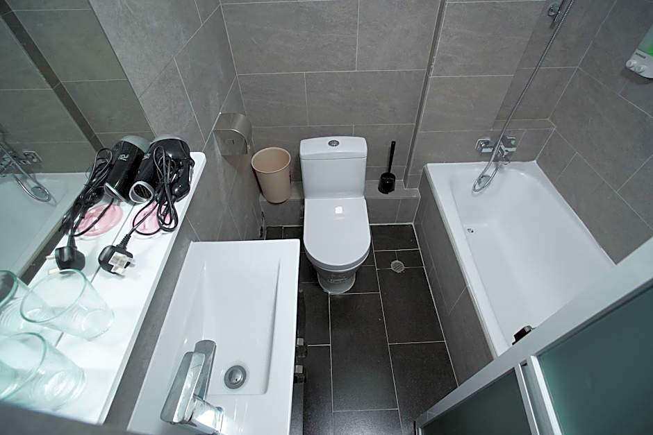 Alohas Hong Kong Hostel