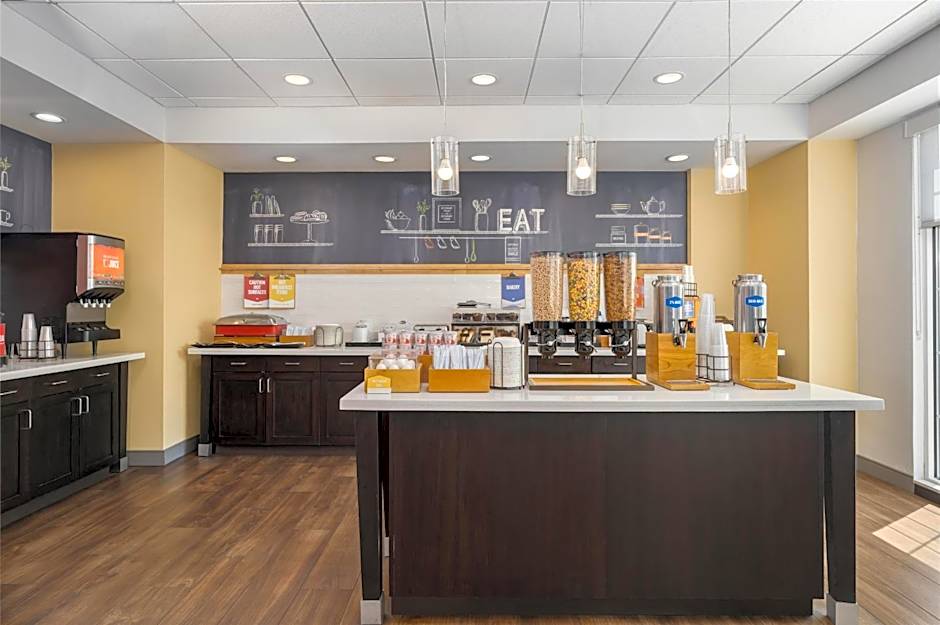 Hampton Inn-By Hilton-Pawtucket RI