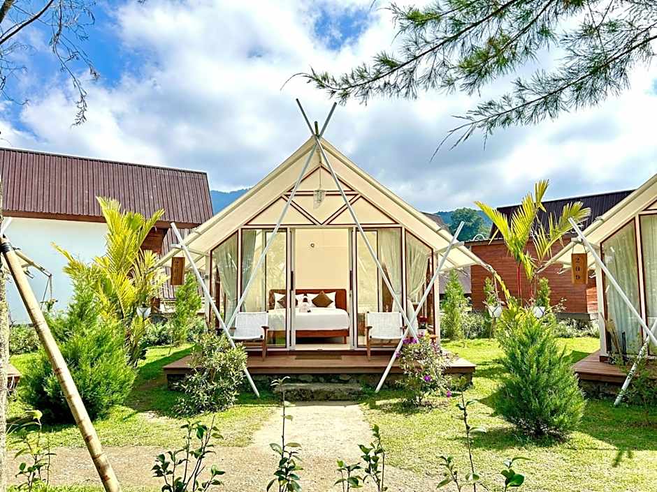 Svargan Lakeside Glamping