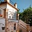 OGNISSANTI GuestHouse & Suites