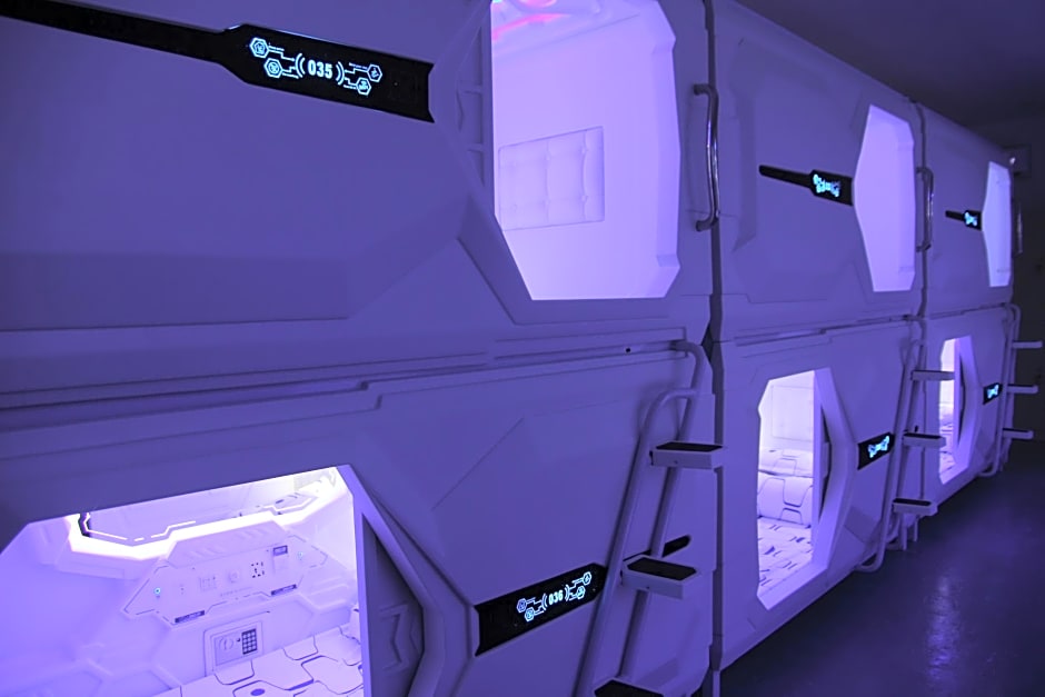 Space Cap Hotel