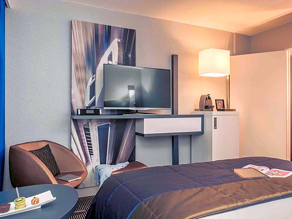 Mercure Paris Massy Gare TGV