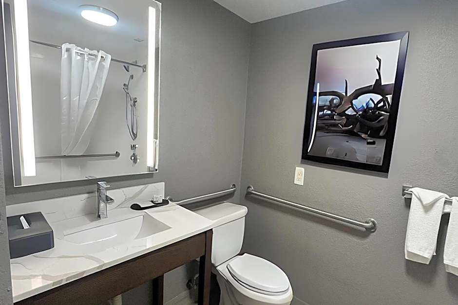 La Quinta Inn & Suites by Wyndham Jacksonville Butler Blvd