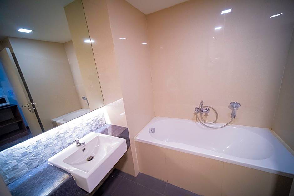 Rangsit Residence & Hotel