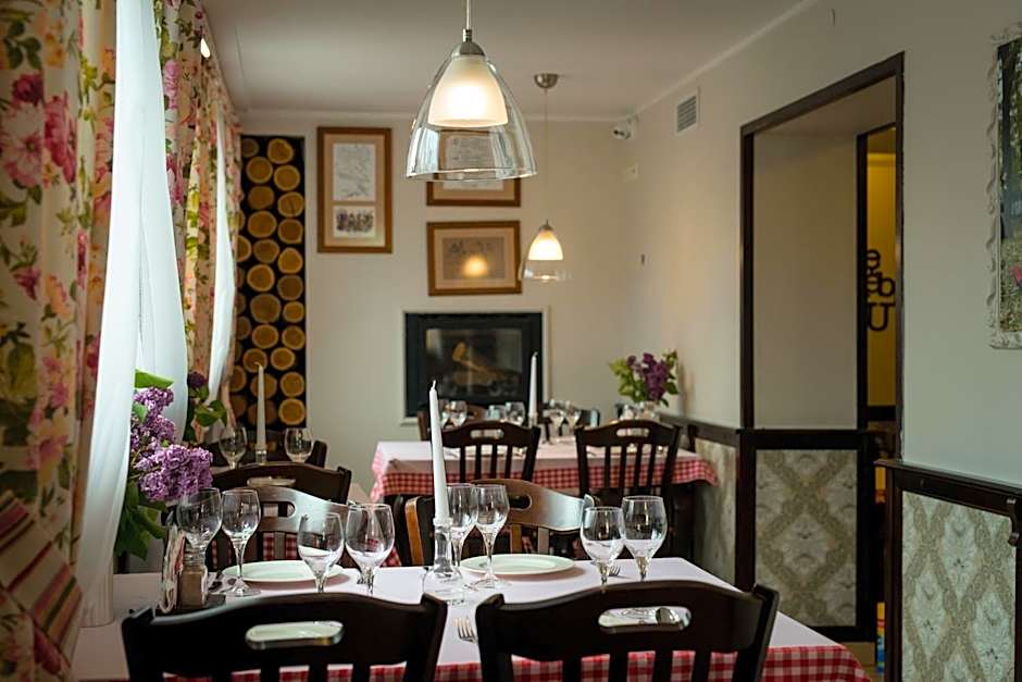 Hotel & Restauracja Gniecki