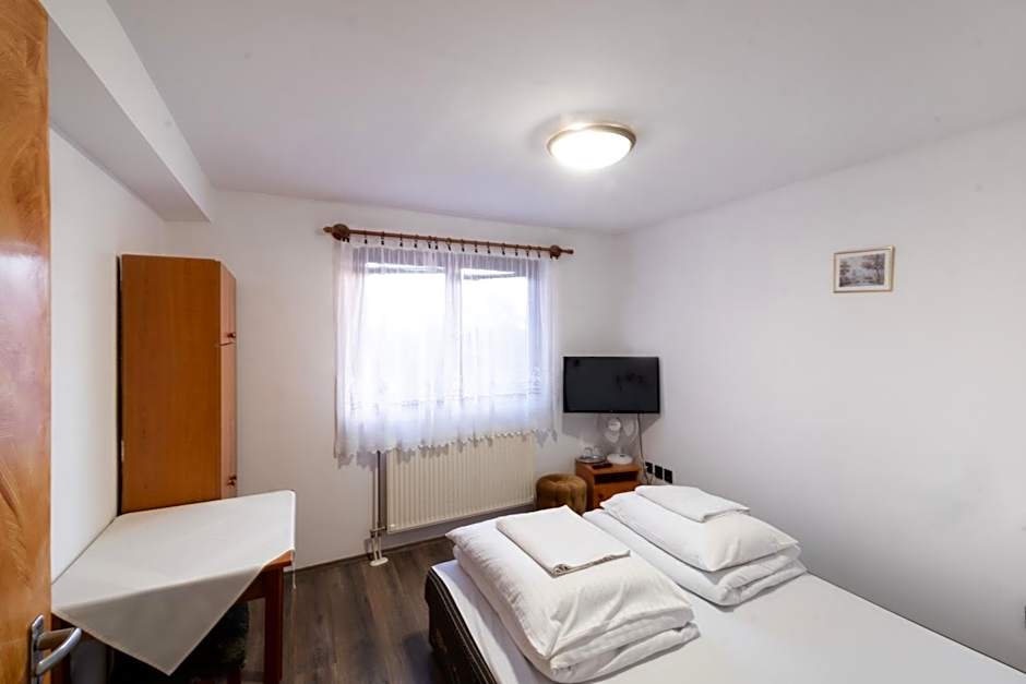 Photo 1 of 3 of 1 Double Bed or 2 Beds