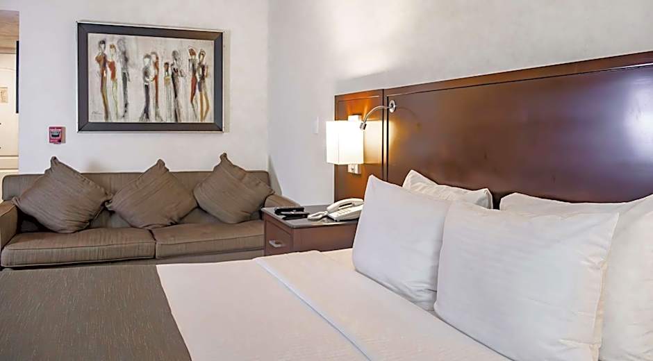 Best Western Plus Monterrey Colon