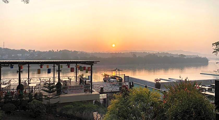 Chiangkhong Teak Garden Riverfront Onsen