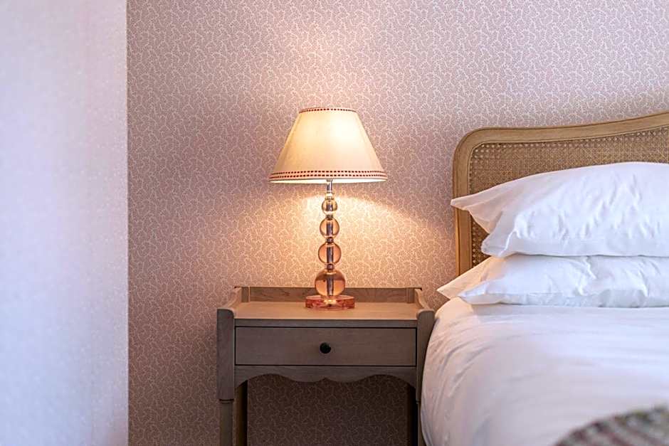 The Five Arrows Hotel