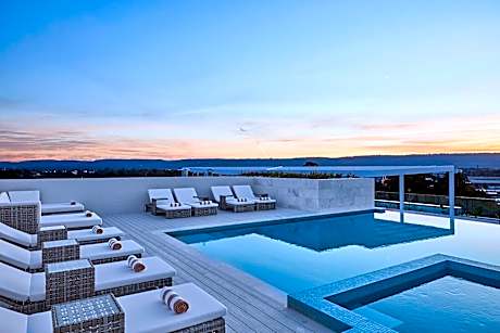 Astina Suites, Penrith