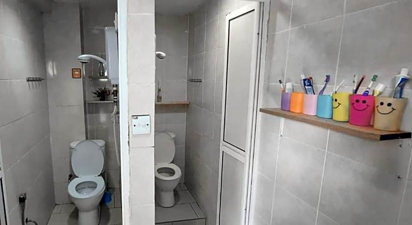 H2 Segama Backpackers