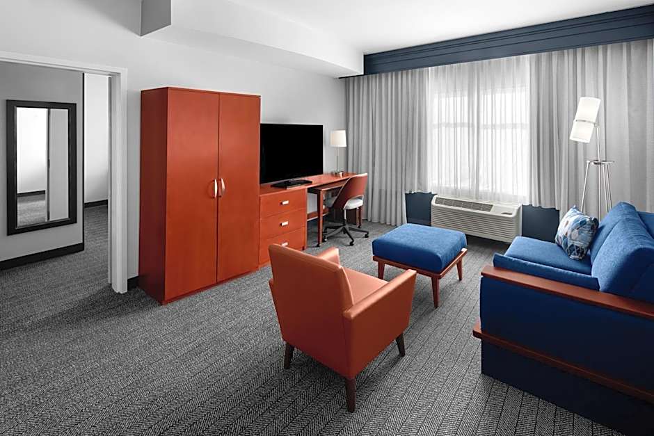 Courtyard by Marriott Santa Clarita Valencia