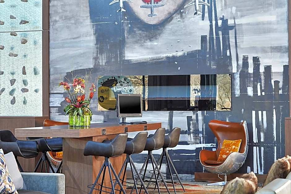Renaissance Chicago Glenview Suites Hotel