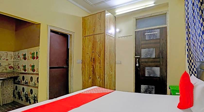 Hotel O Wamson Alpha Co living Stays