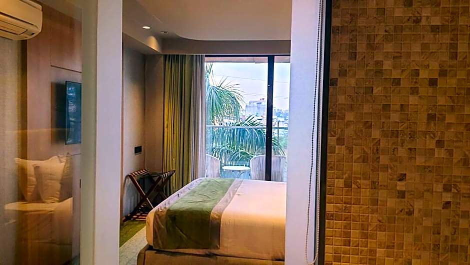 Modi Yoga Retreat - A Luxurious Yoga Retreat on the banks of Ganges