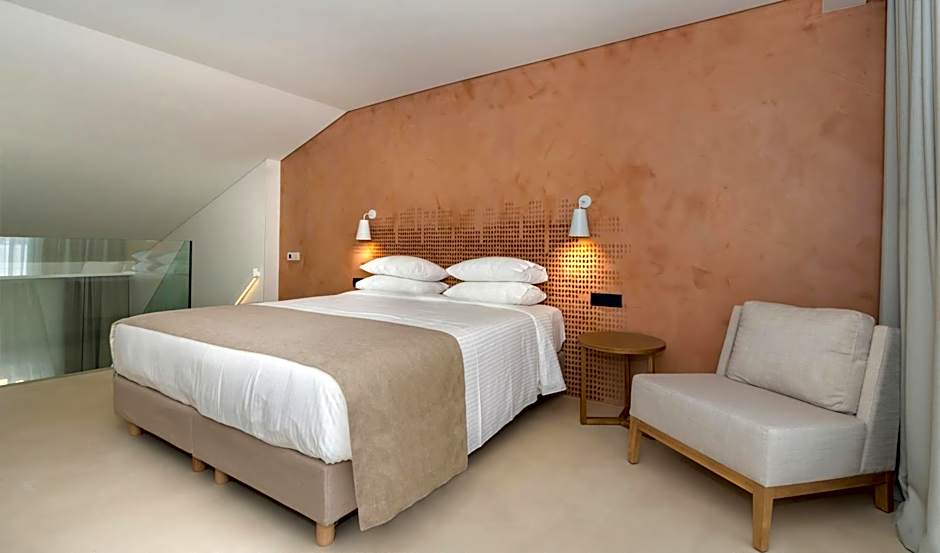 Bitzaro Grande Hotel & Suites