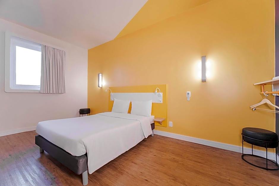 ibis Budget Farroupilha