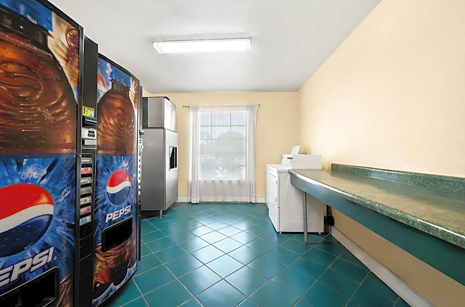Americas Best Value Inn Historic Clewiston Inn