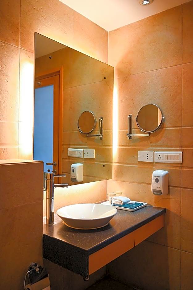 Savoy Suites Manesar