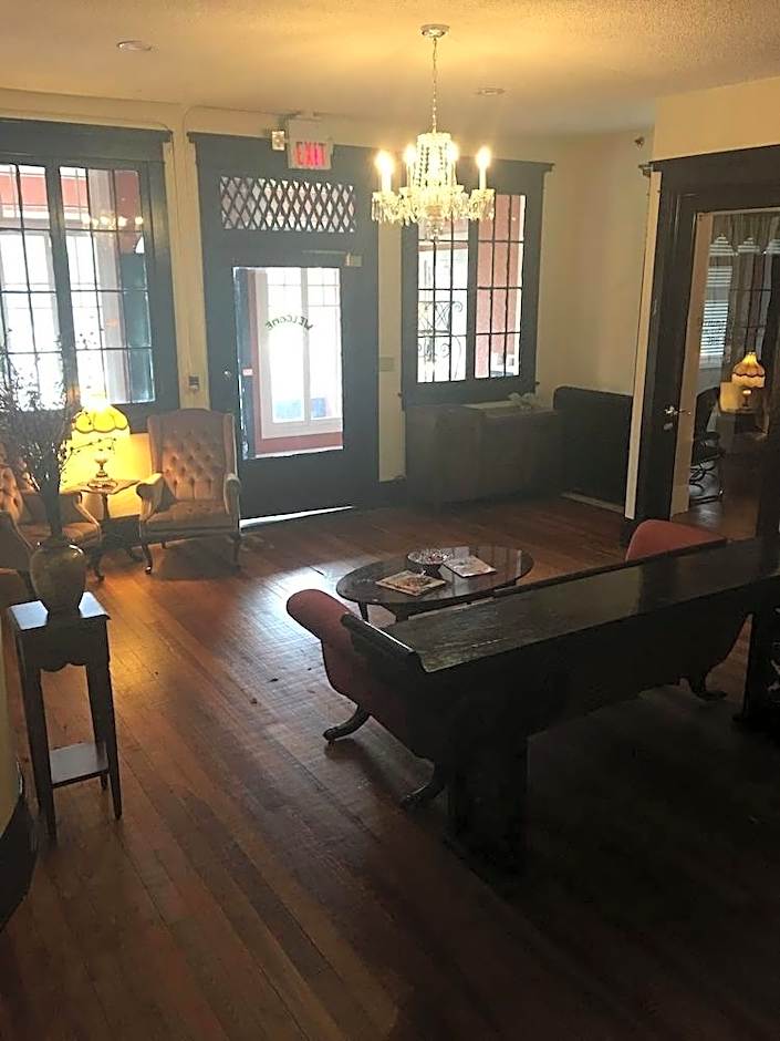 The DeLand Hotel