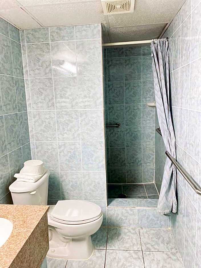 Tides Inn at Stehli Beach