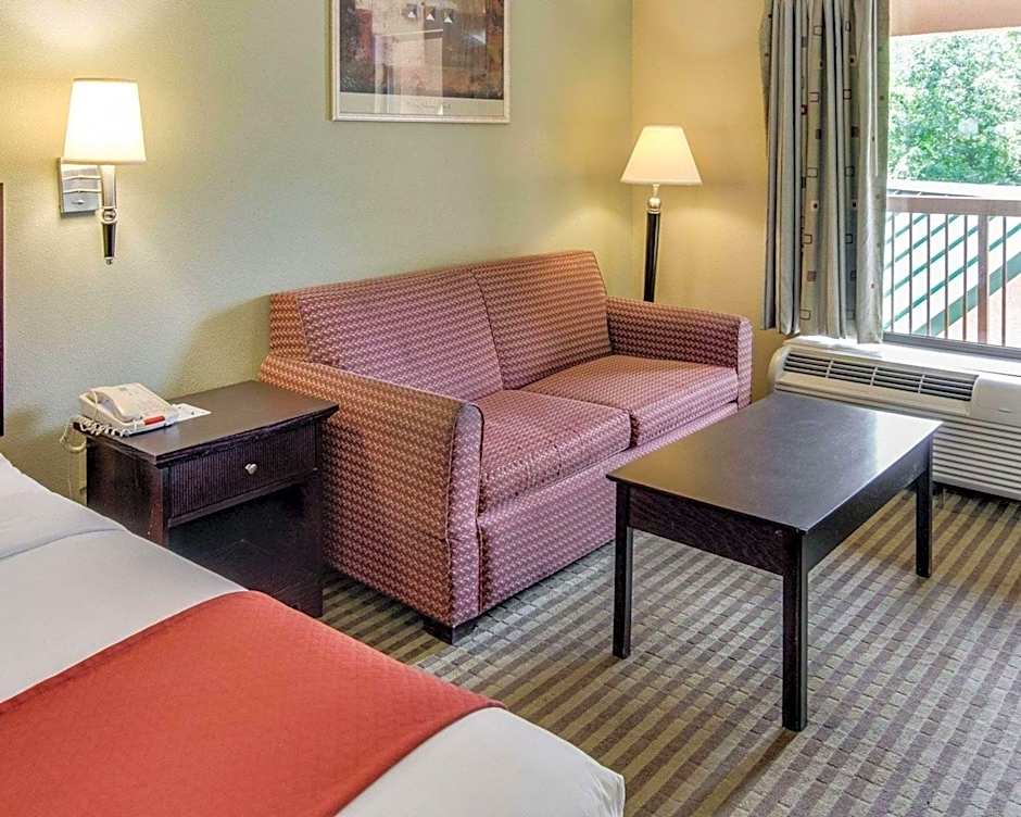 Quality Inn Mt. Pleasant