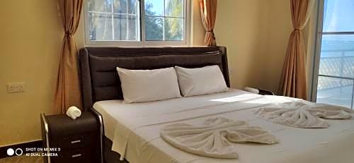 Pwani Beach Hotel & Apartments