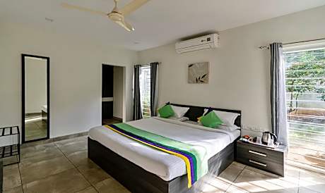 Treebo Midvalley Residence