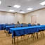 Comfort Suites Maingate East