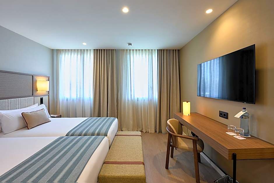 Photo 1 of 5 of Premium Room