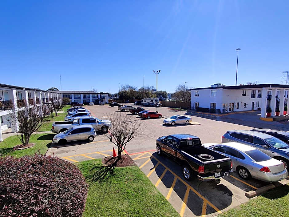 Red Roof Inn Houston - Jersey Village