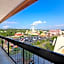 Mountain Vista Inn & Suites - Walking Distance to the Island