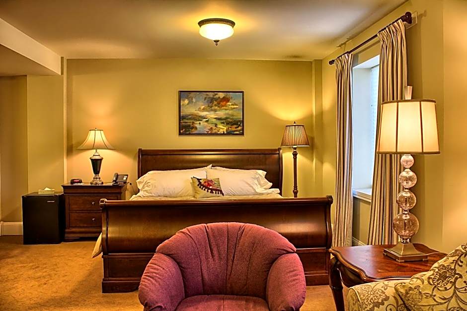 Photo 1 of 5 of Executive 1 Bedroom Suite