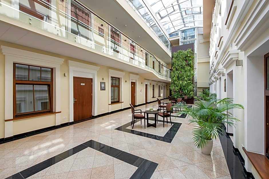 Amberton Cathedral Square Hotel Vilnius