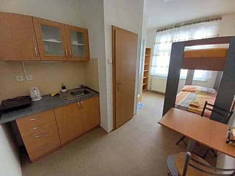 Twin Room with Shower