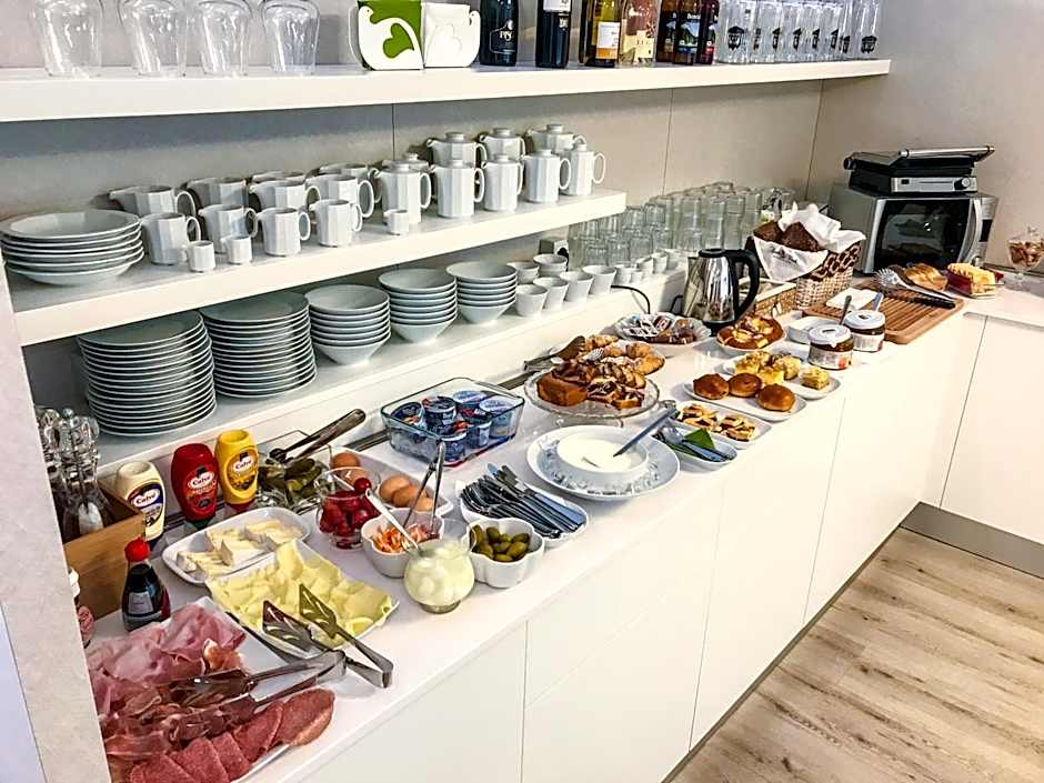 GardaBreak Rooms&Breakfast Holiday Apartments