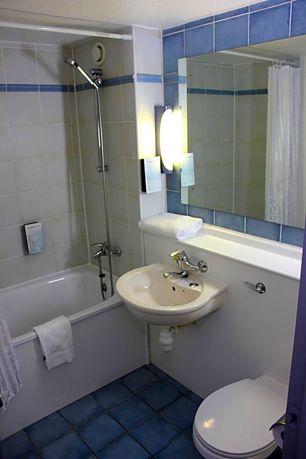 The Galleon Hotel, Part of AG Collection