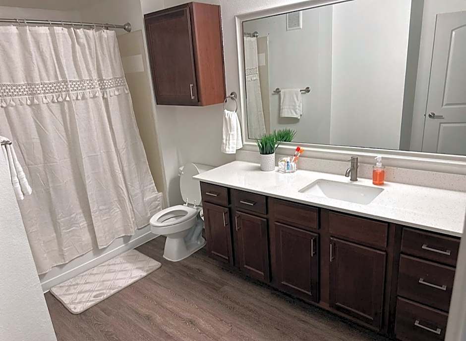Convenient Spacious 2Bed 2Bath