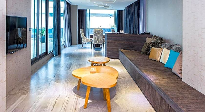 All-Ur Chain Boutique Motel