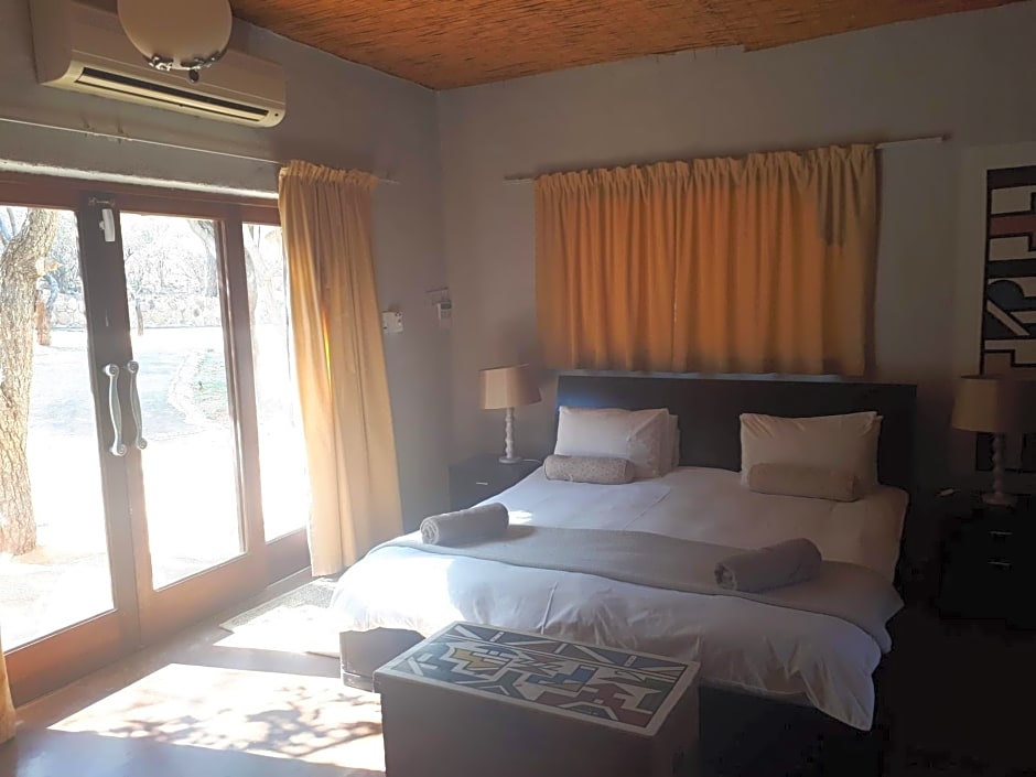 KweKwe Private Game Lodge